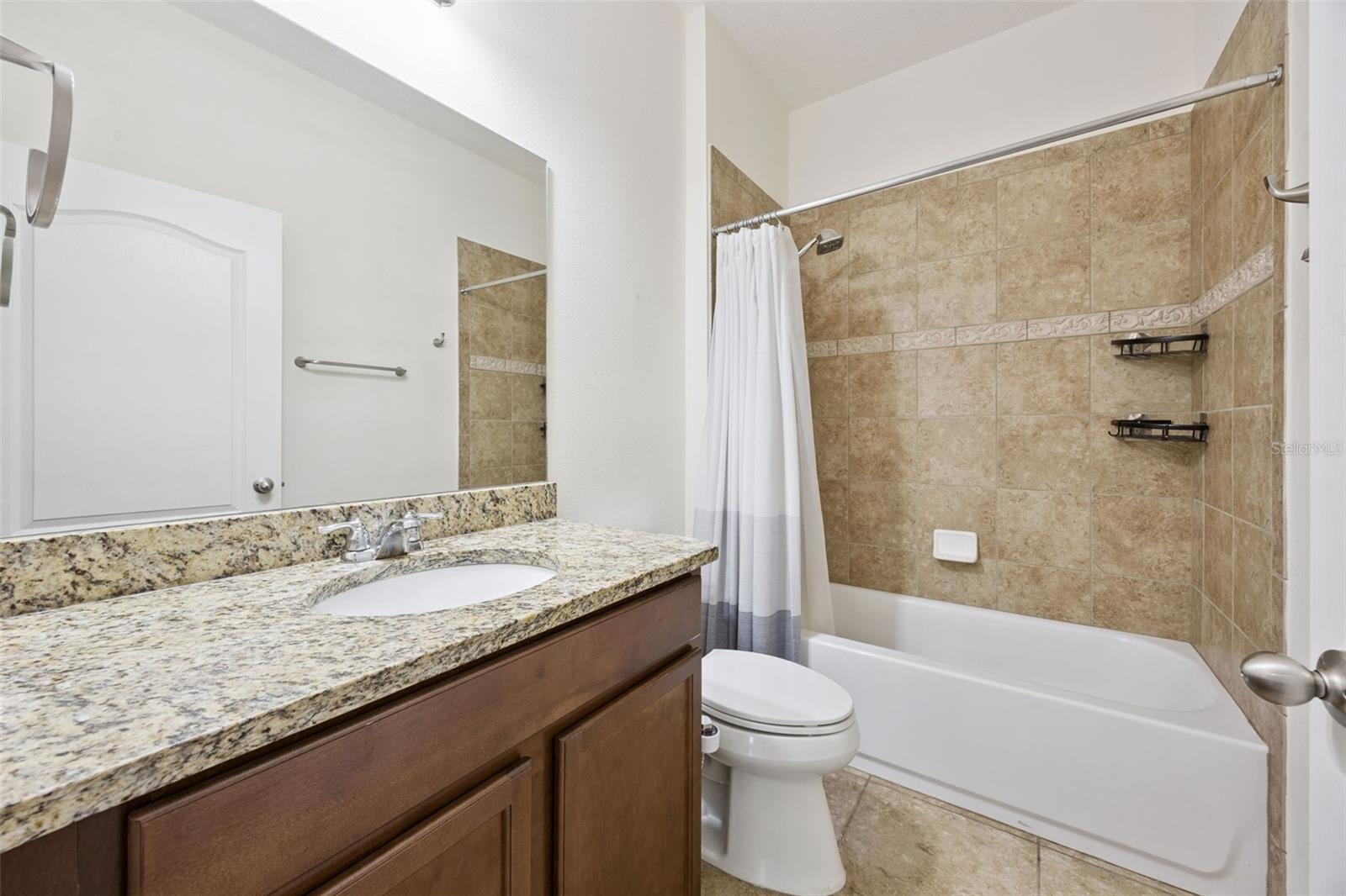 WOODLAND LAKES PRESERVE PH - Residential