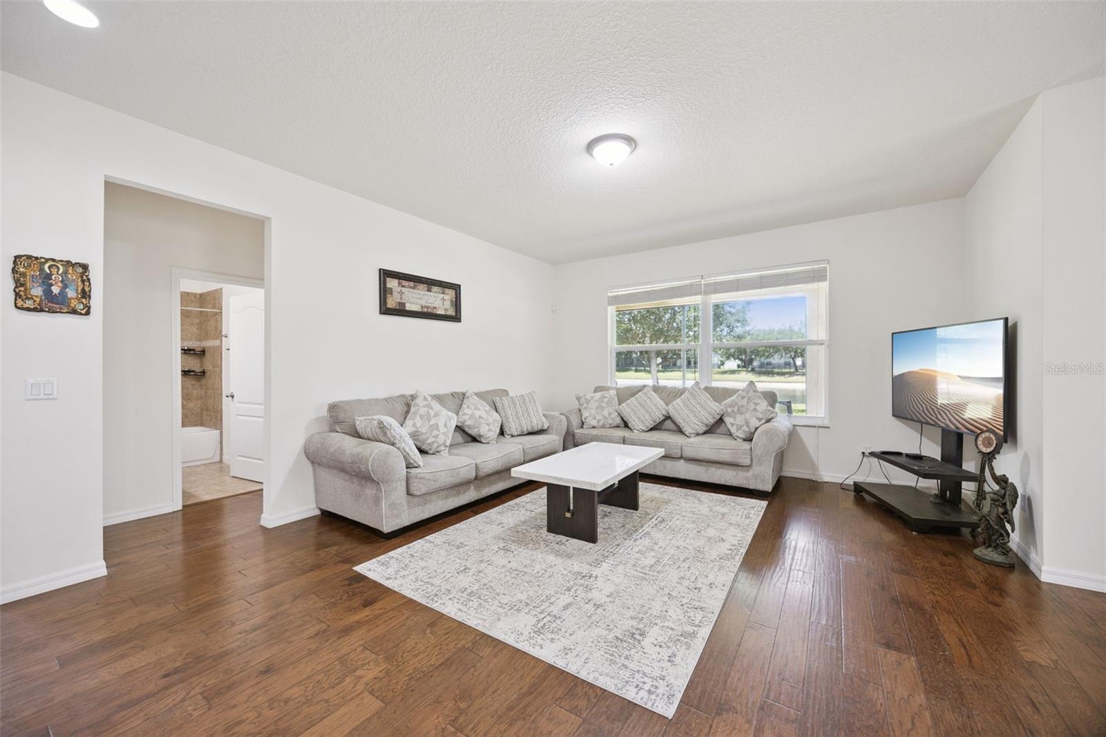 WOODLAND LAKES PRESERVE PH - Residential