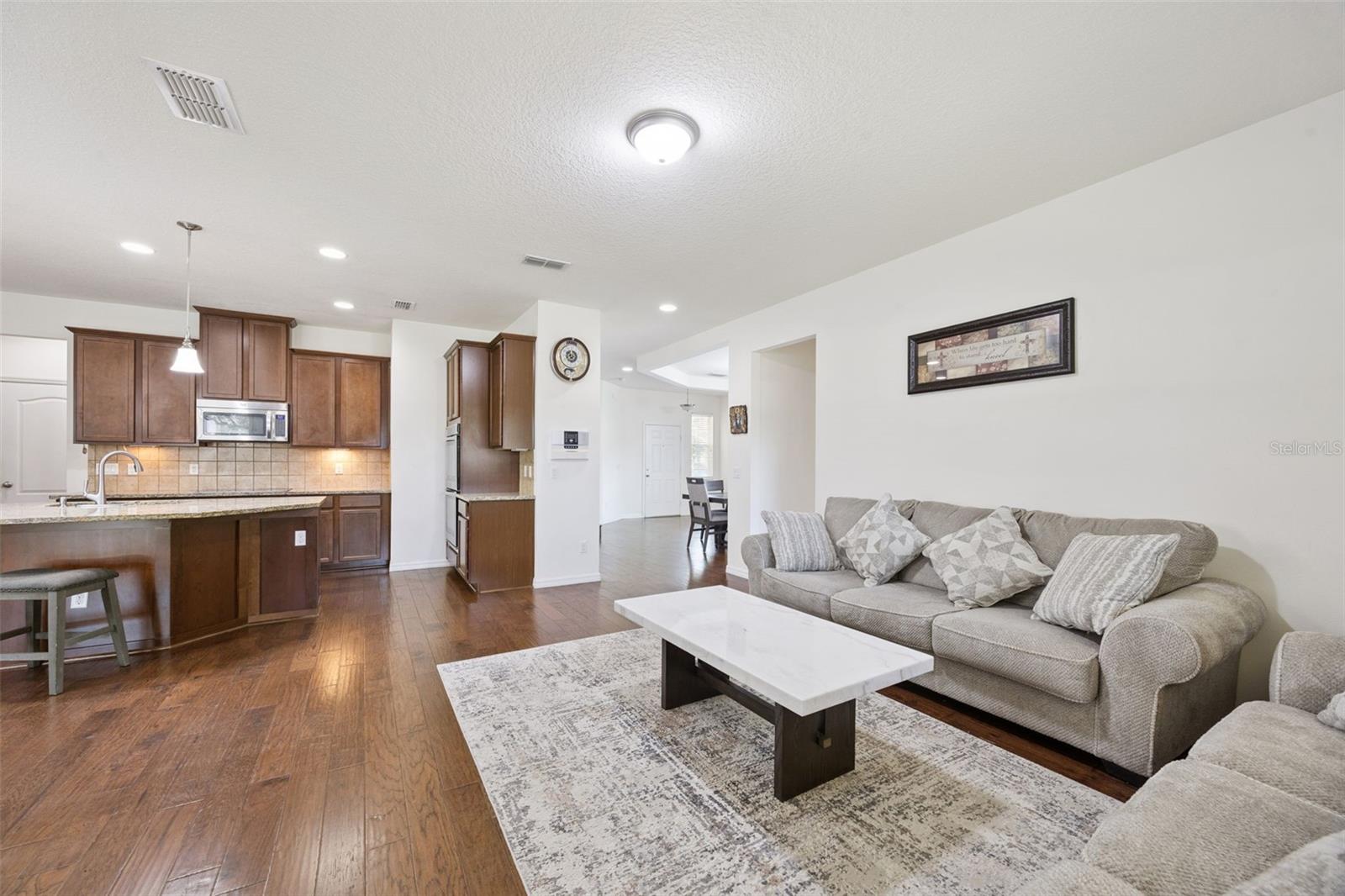 WOODLAND LAKES PRESERVE PH - Residential