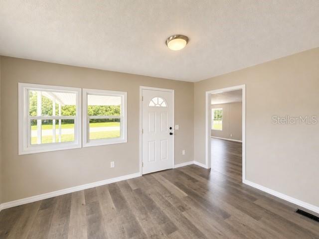 CALOOSA LAKE VILLAGE - Residential