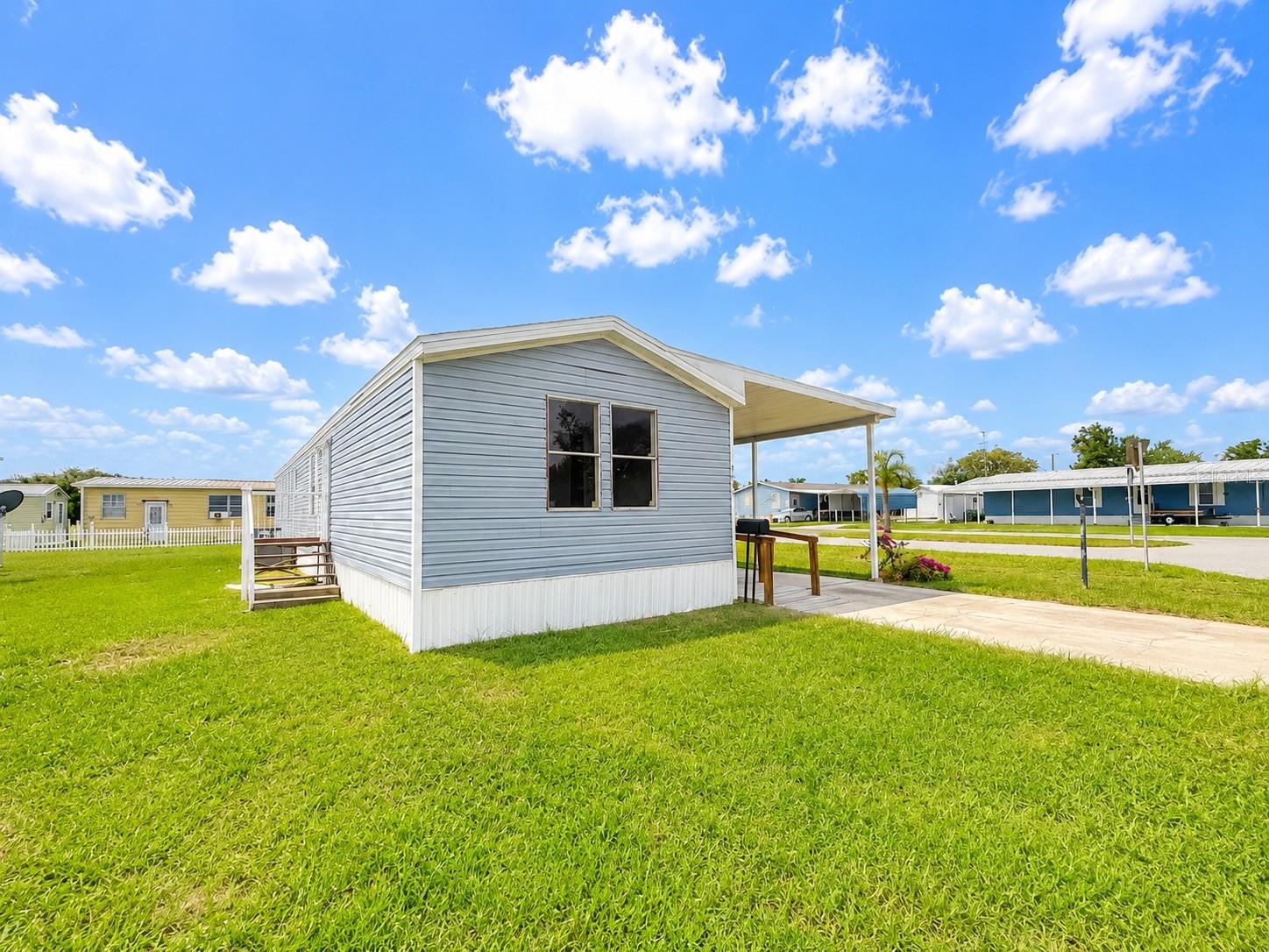 CALOOSA LAKE VILLAGE - Residential