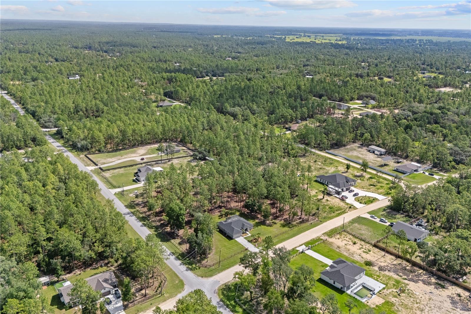 ROLLING HILLS - Residential