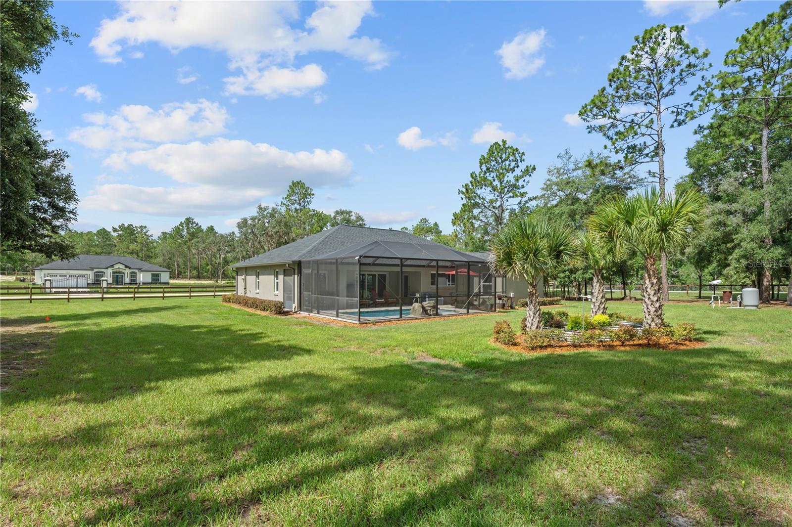 ROLLING HILLS - Residential