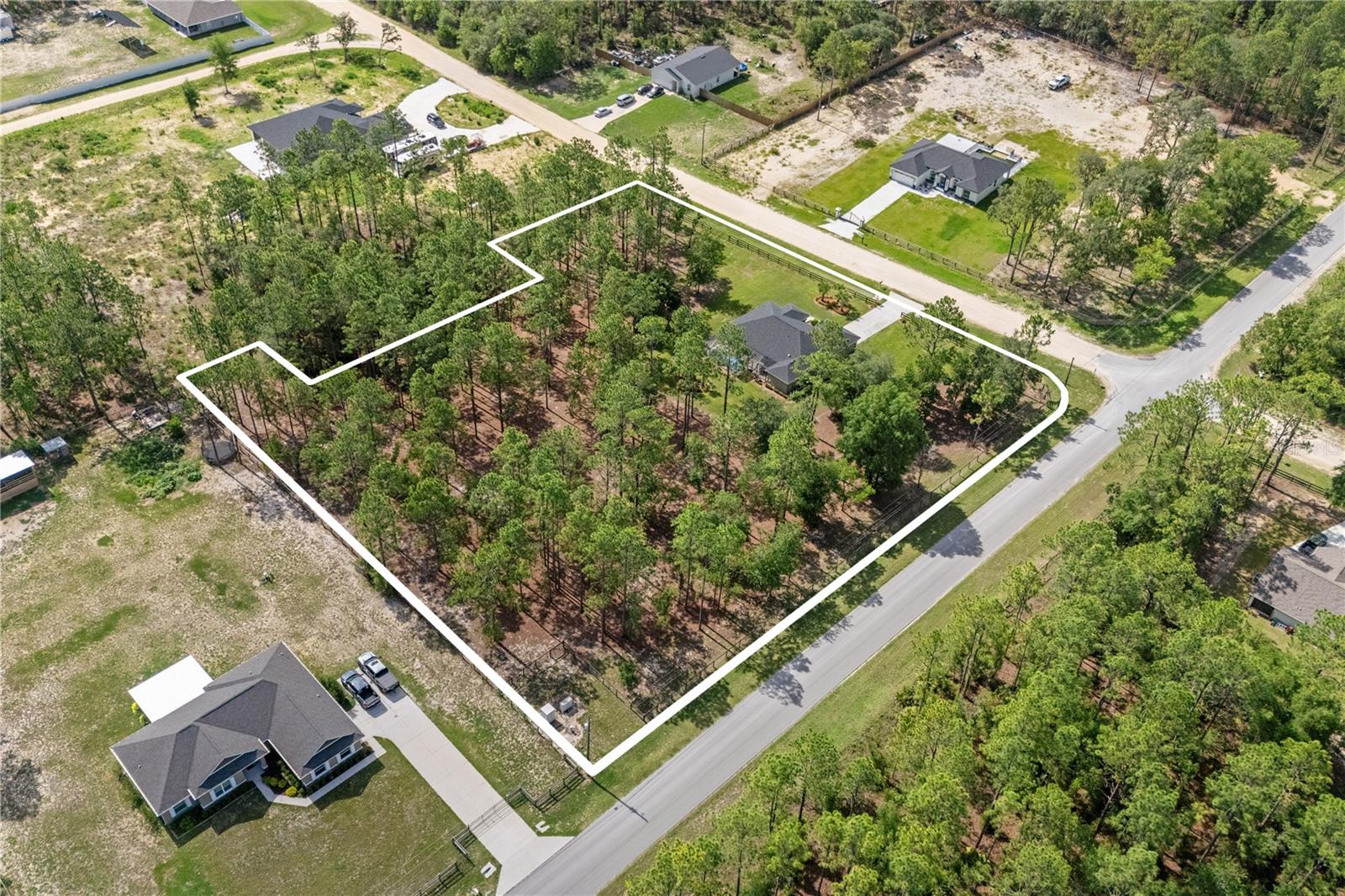 ROLLING HILLS - Residential