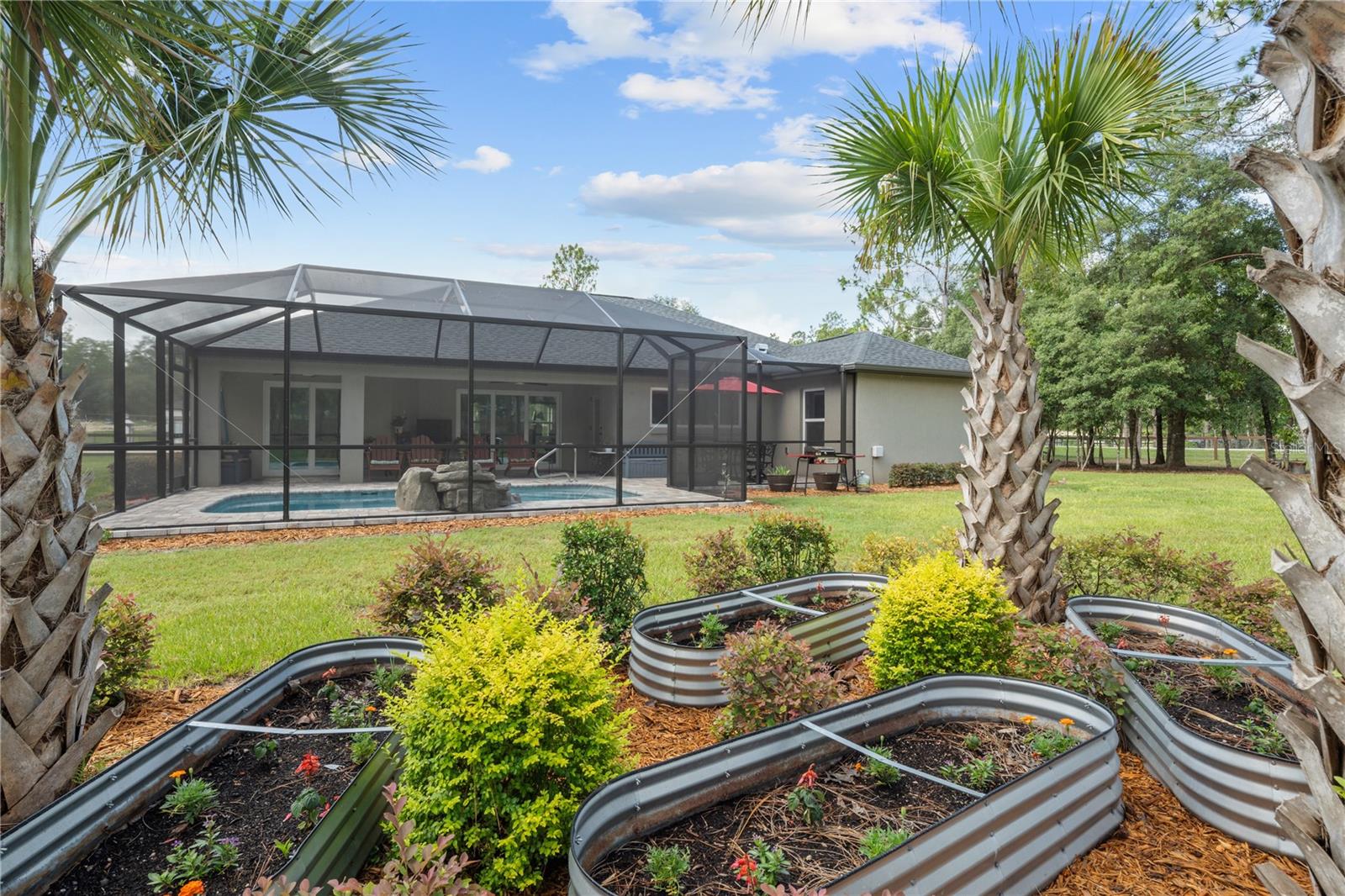 ROLLING HILLS - Residential