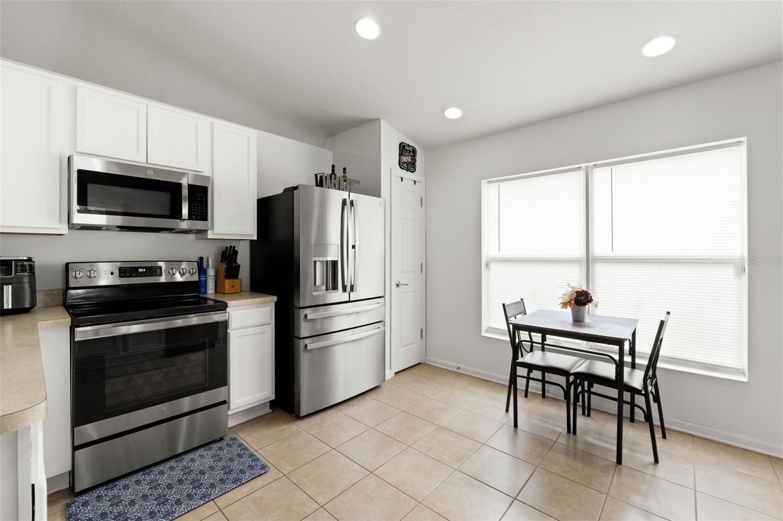 TRILLIUM VILLAGE B - Residential