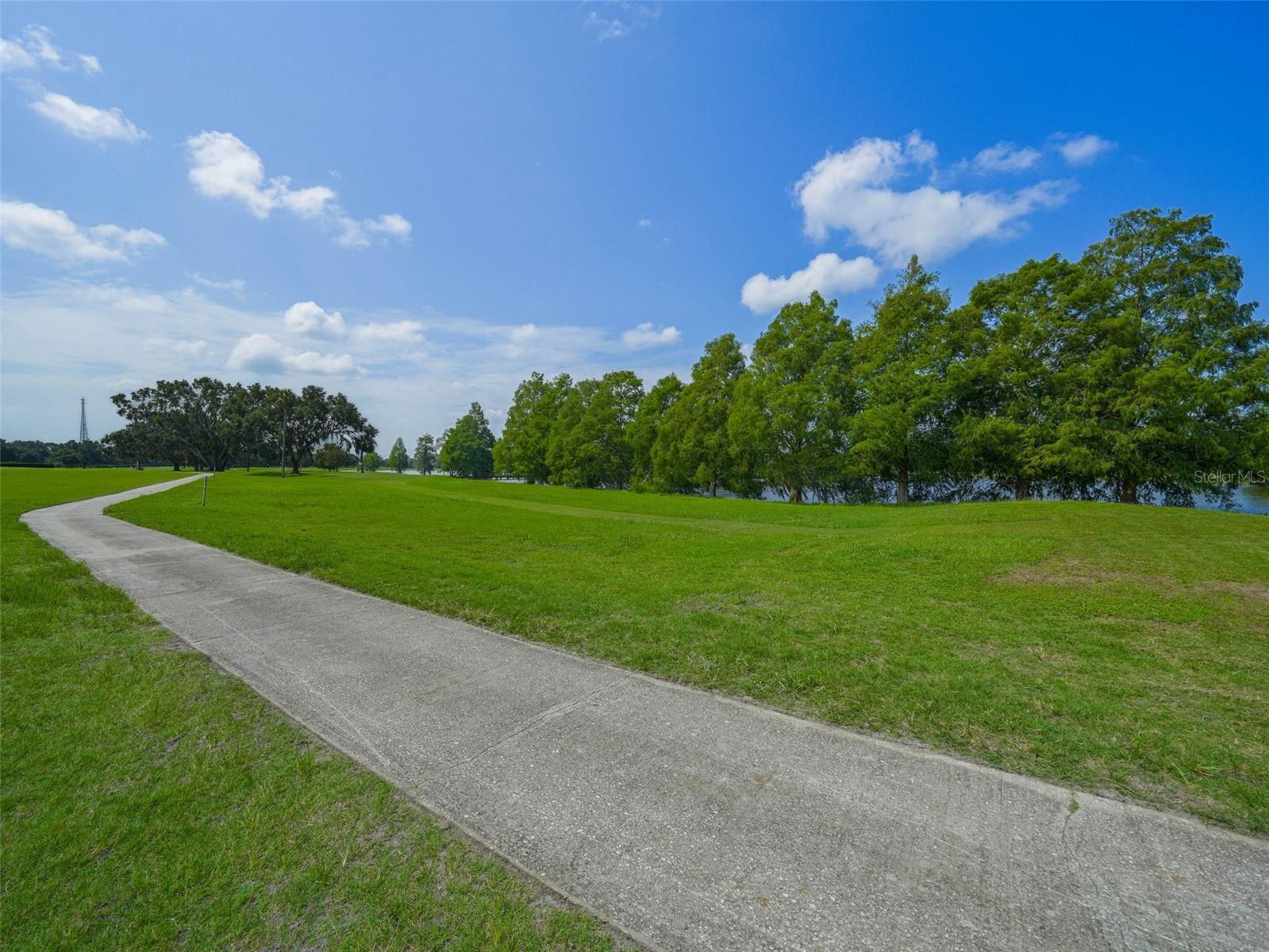 WOODLANDS - Land