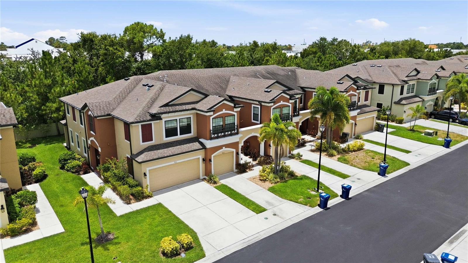 CREEKWOOD TWNHMS - Residential