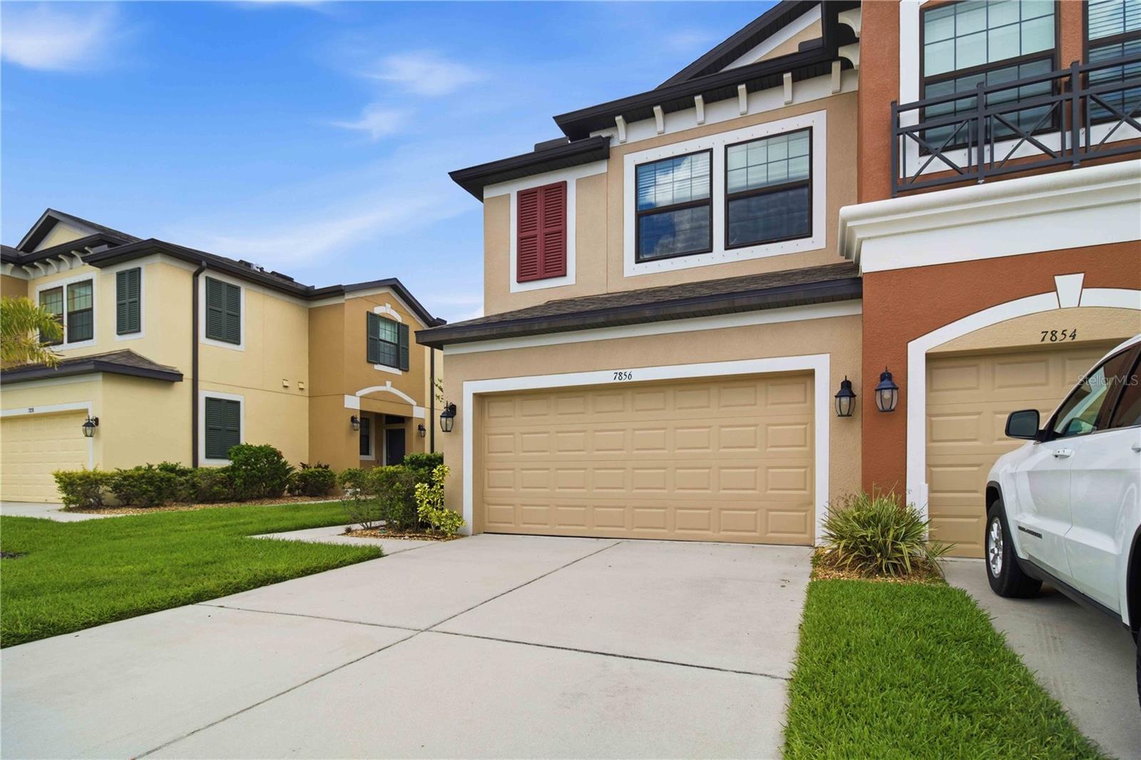 CREEKWOOD TWNHMS - Residential