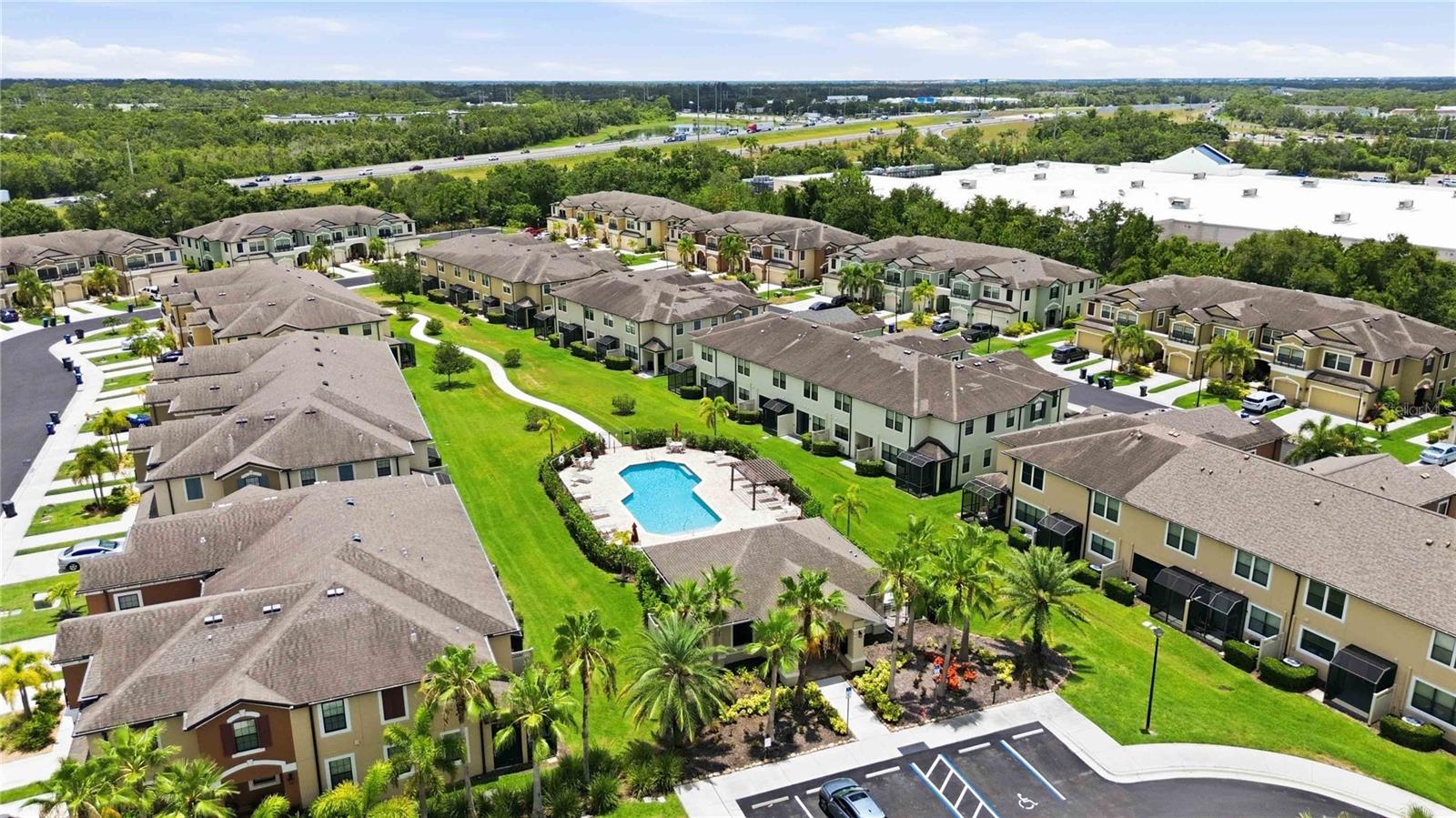 CREEKWOOD TWNHMS - Residential
