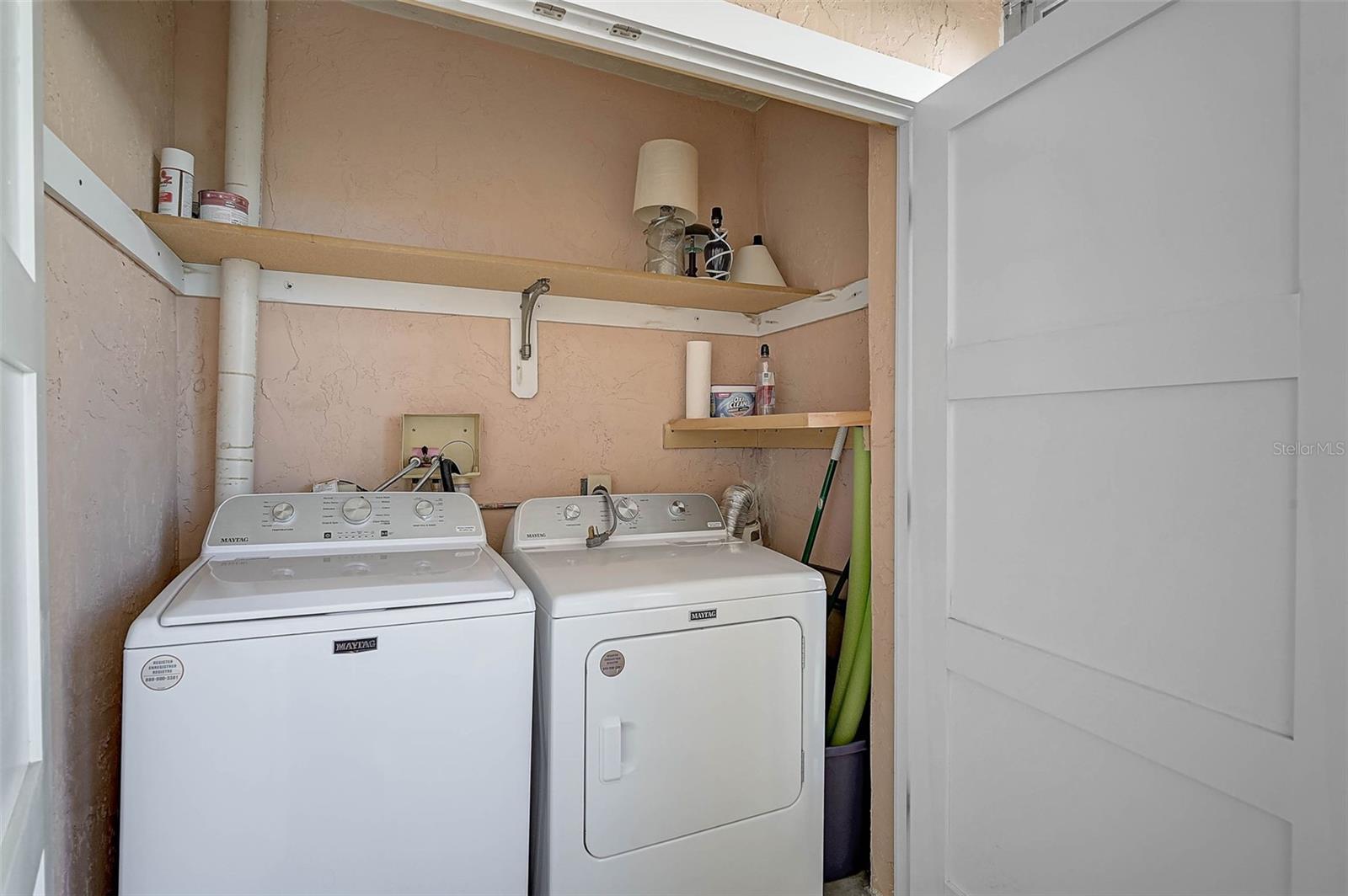 BAYSHORE ON THE LAKE APTS II SEC 2 - Residential