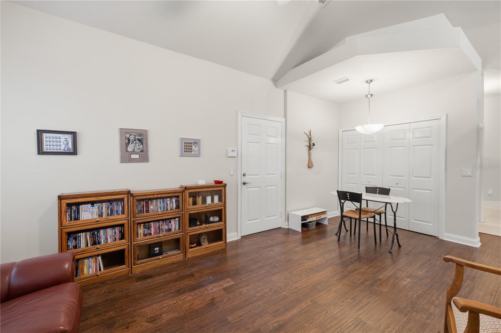LOST CREEK - Residential