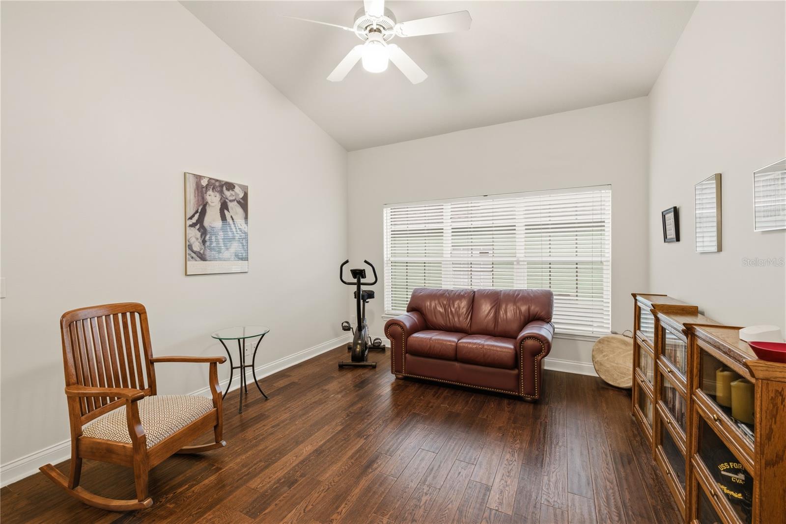 LOST CREEK - Residential