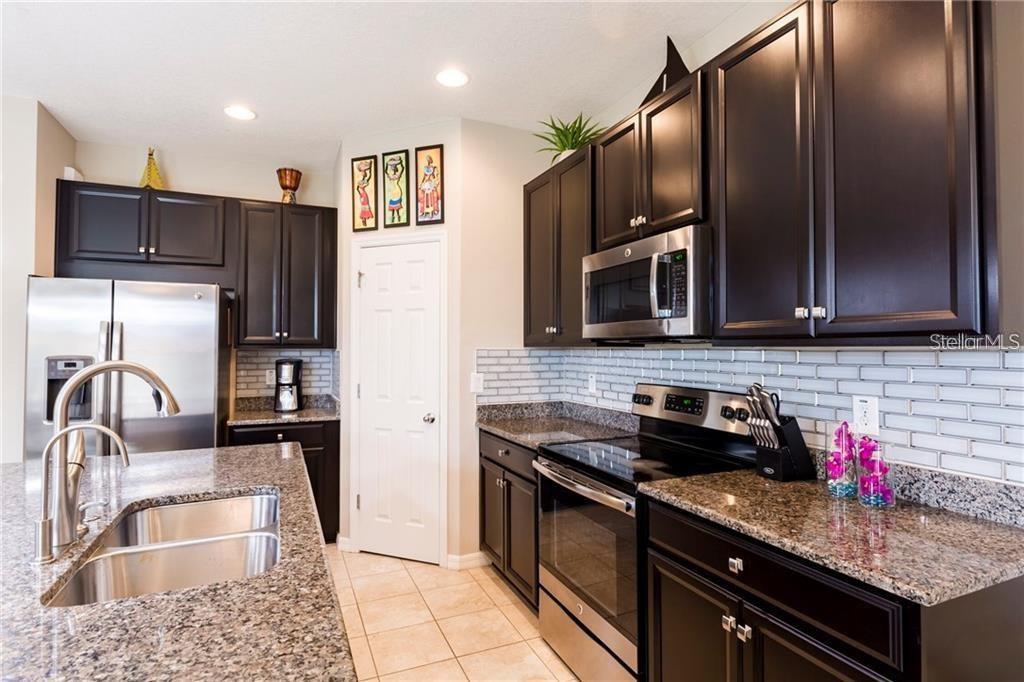 OAK CREEK PRCL 3 - Residential Lease