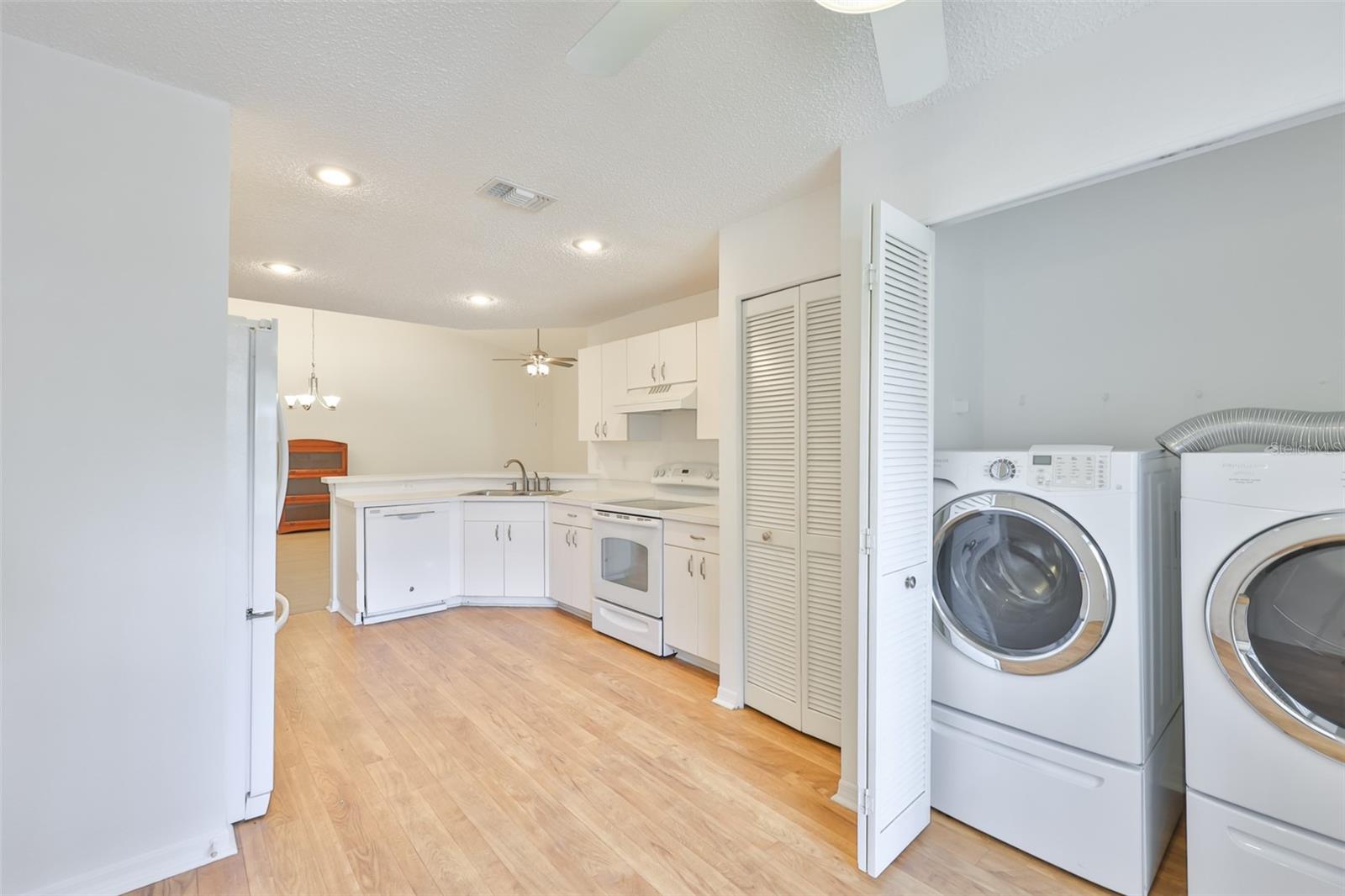 OXFORD I A CONDO - Residential