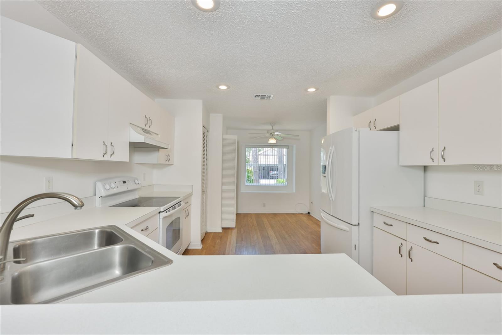 OXFORD I A CONDO - Residential