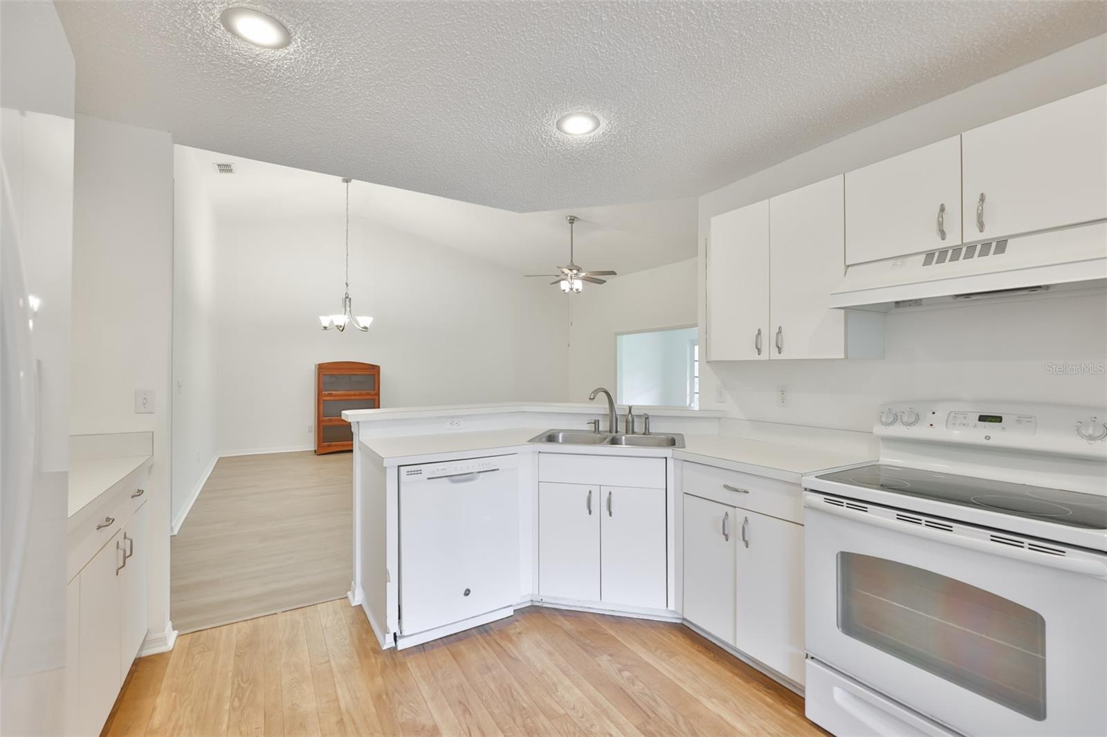 OXFORD I A CONDO - Residential