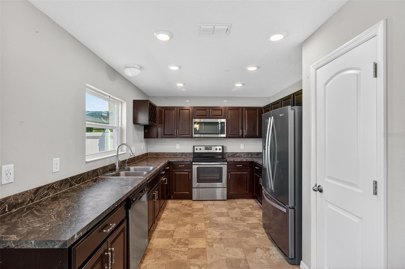 MEDFORD LAKES PH 1 - Residential