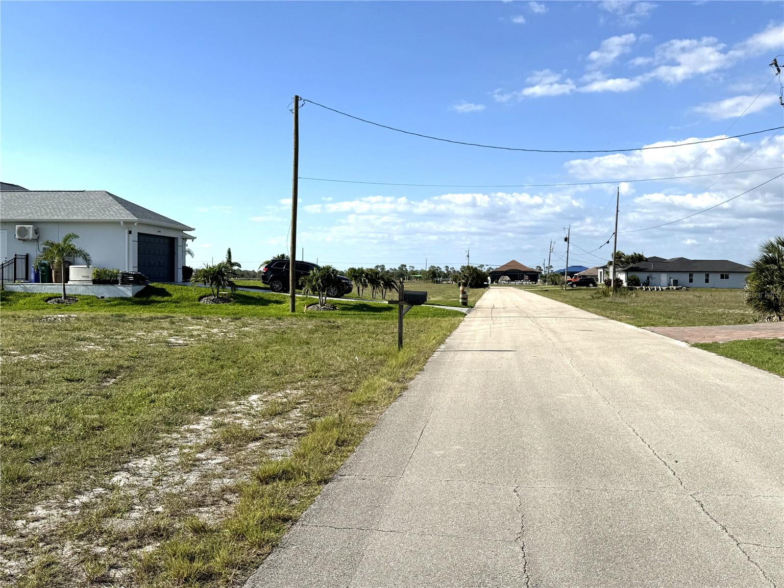 CAPE CORAL - Land