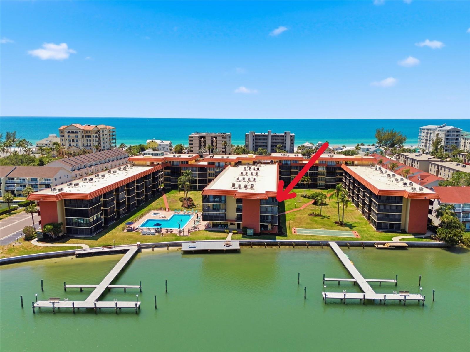 BAY MARINER THE CONDO - Residential