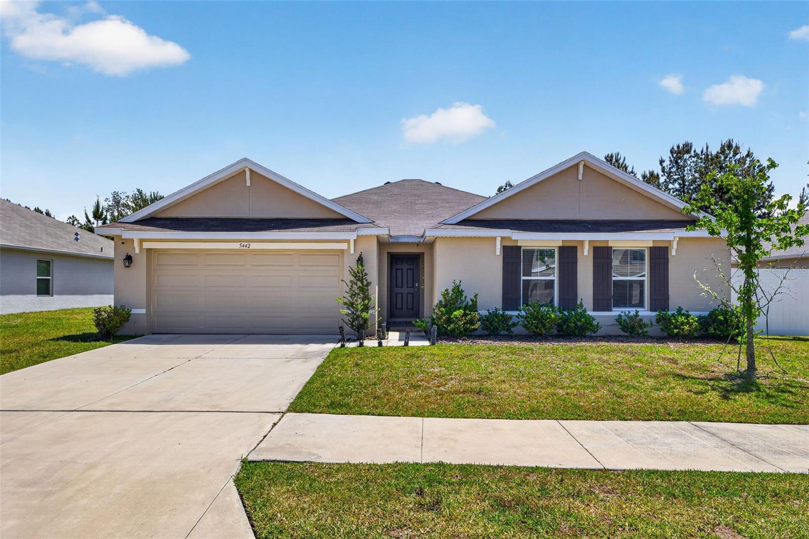 HERNANDO OAKS PH 3 - Residential