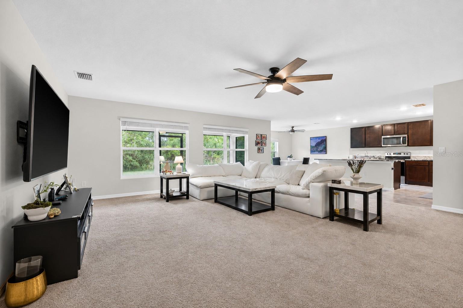 HERNANDO OAKS PH 3 - Residential