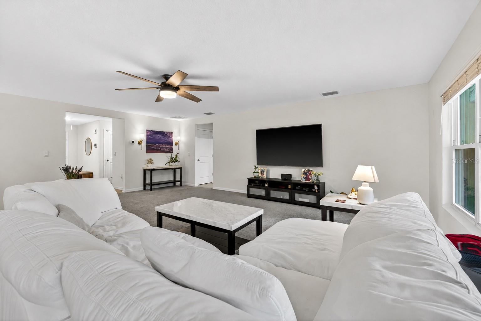 HERNANDO OAKS PH 3 - Residential