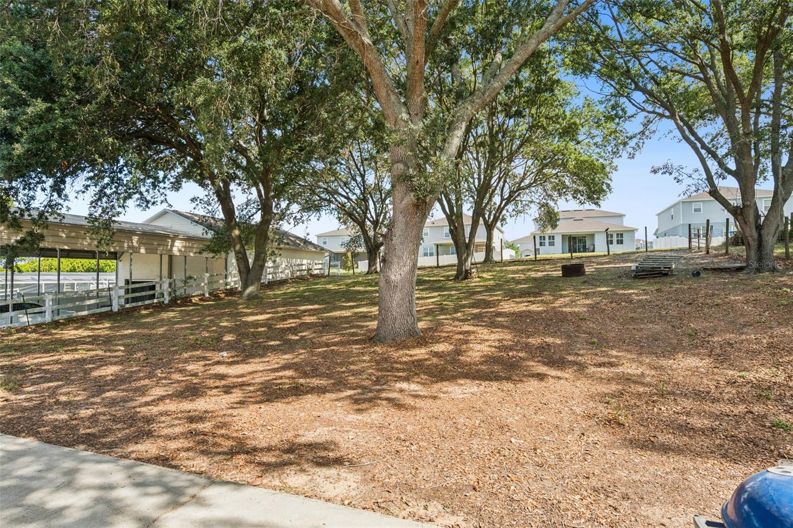 HOWEY SUB - Residential