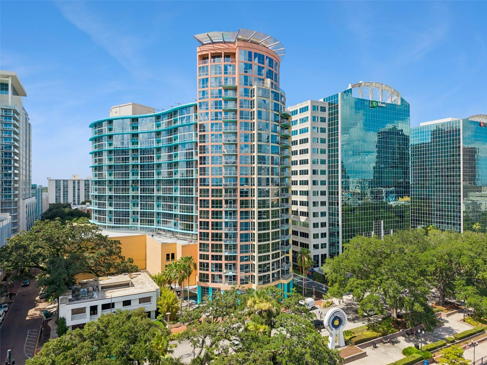 WAVERLY/LK EOLA - Residential