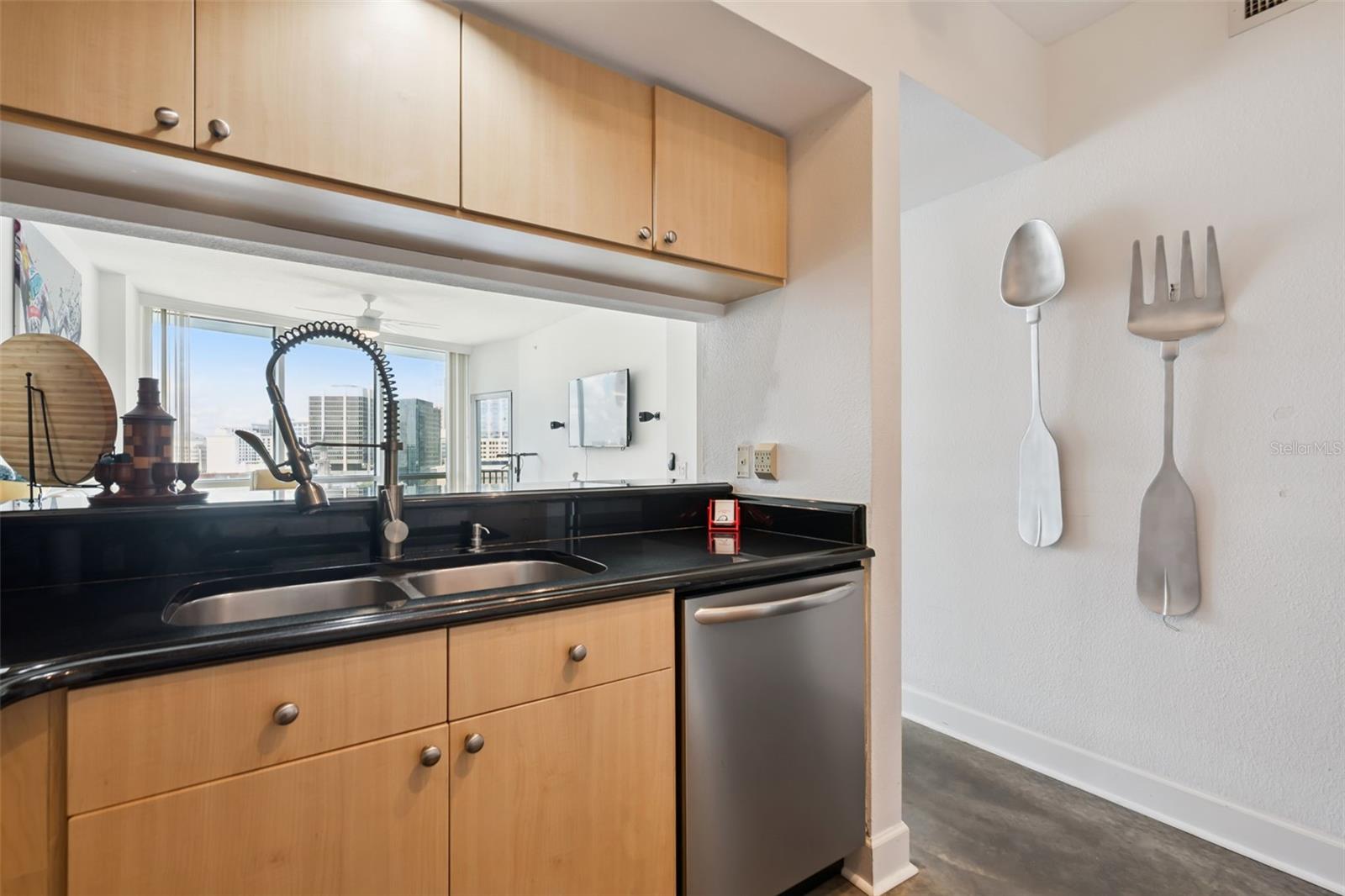 WAVERLY/LK EOLA - Residential