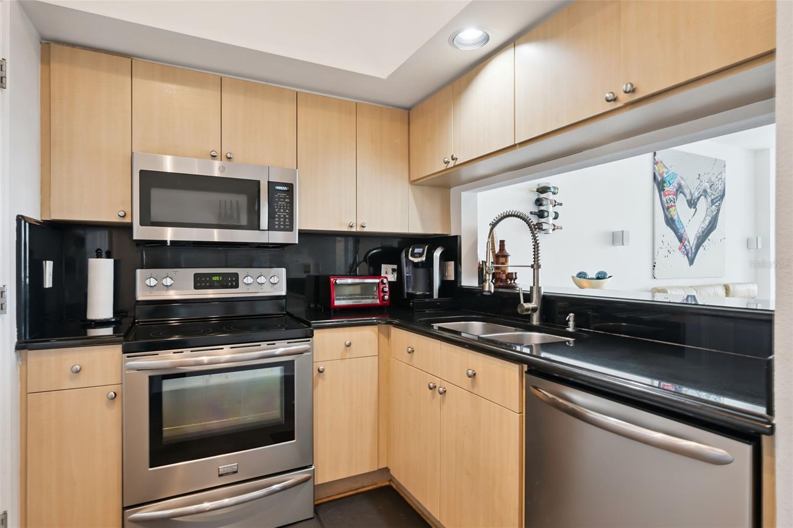 WAVERLY/LK EOLA - Residential