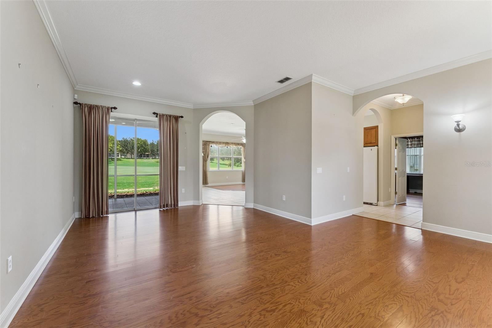 SUMMIT GREENS PH 01 - Residential