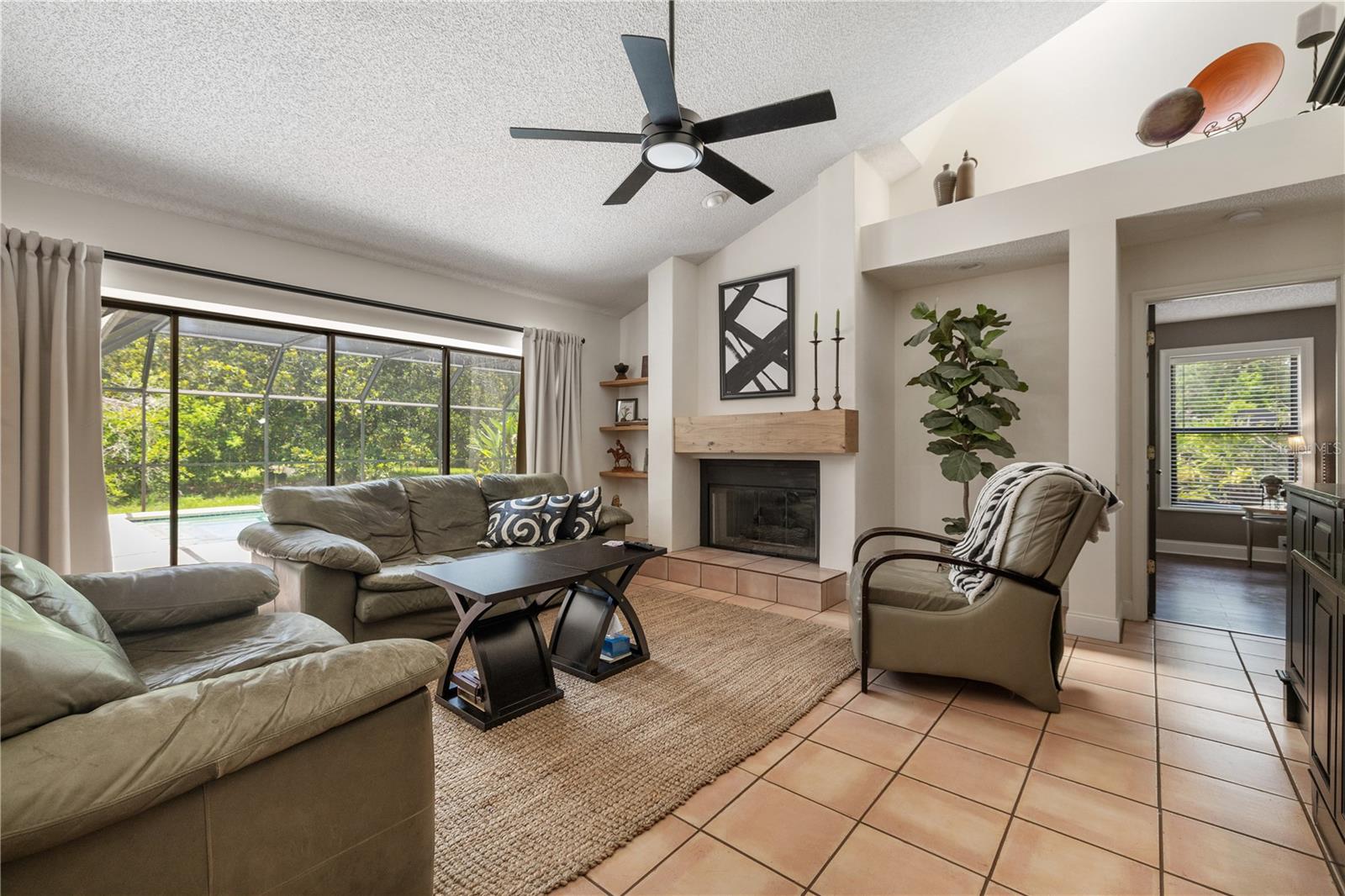 TARPON WOODS 4TH ADD - Residential