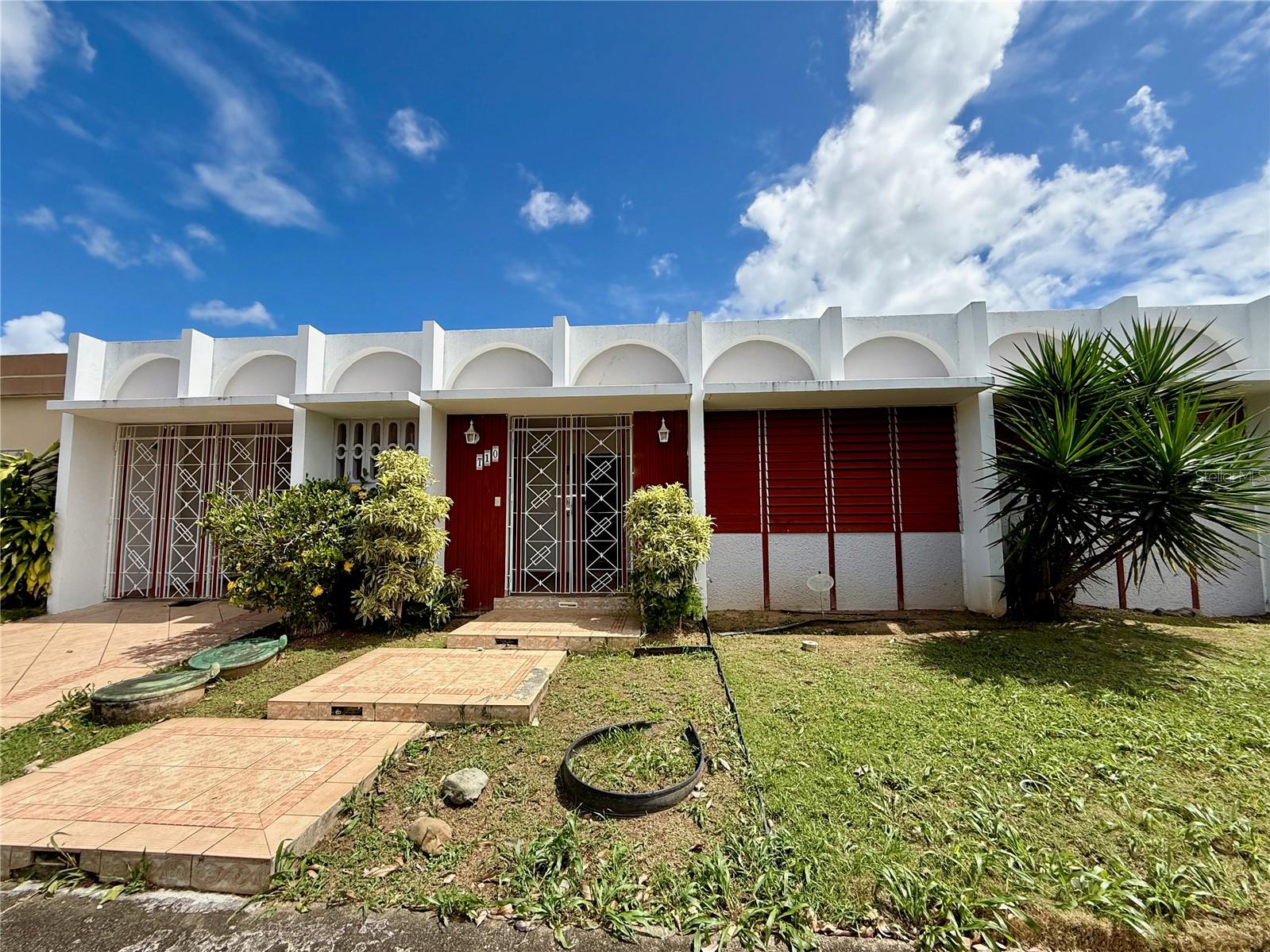 URB. PARKVILLE - Residential