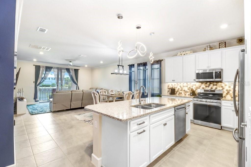 MIRABAY PRCL 8 - Residential