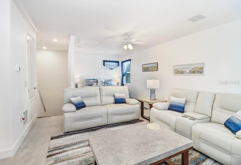 MIRABAY PRCL 8 - Residential