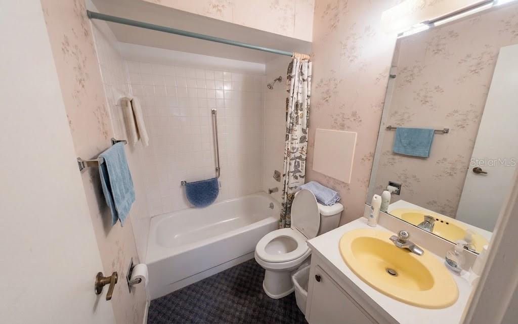 PINEWOOD VILLAGE CONDO - Residential