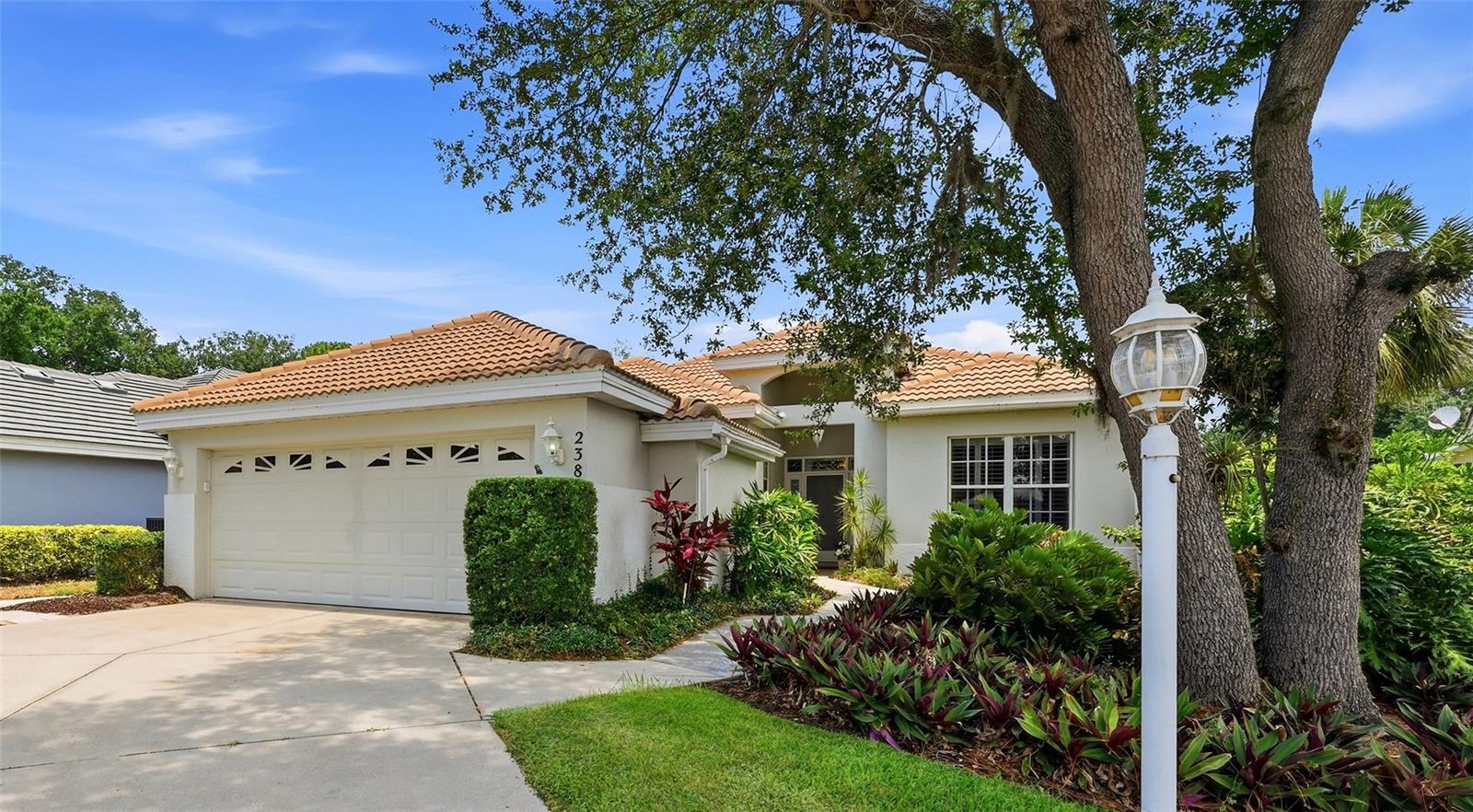 VENICE GOLF & CNTRY CLUB - Residential