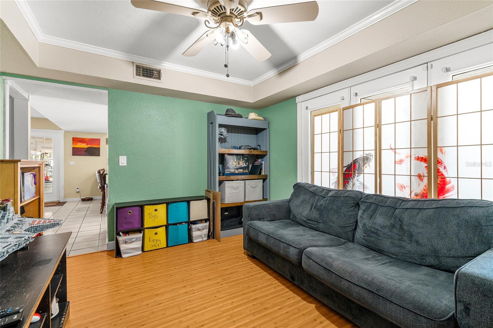 MISSION VALLEY ESTATE SEC B-1 - Residential