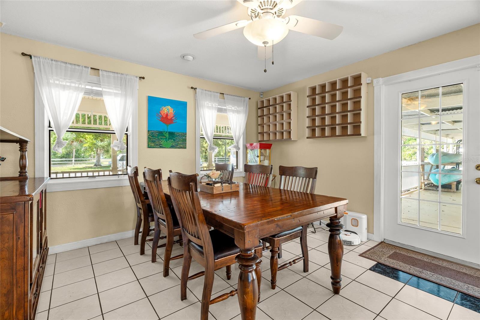 MISSION VALLEY ESTATE SEC B-1 - Residential