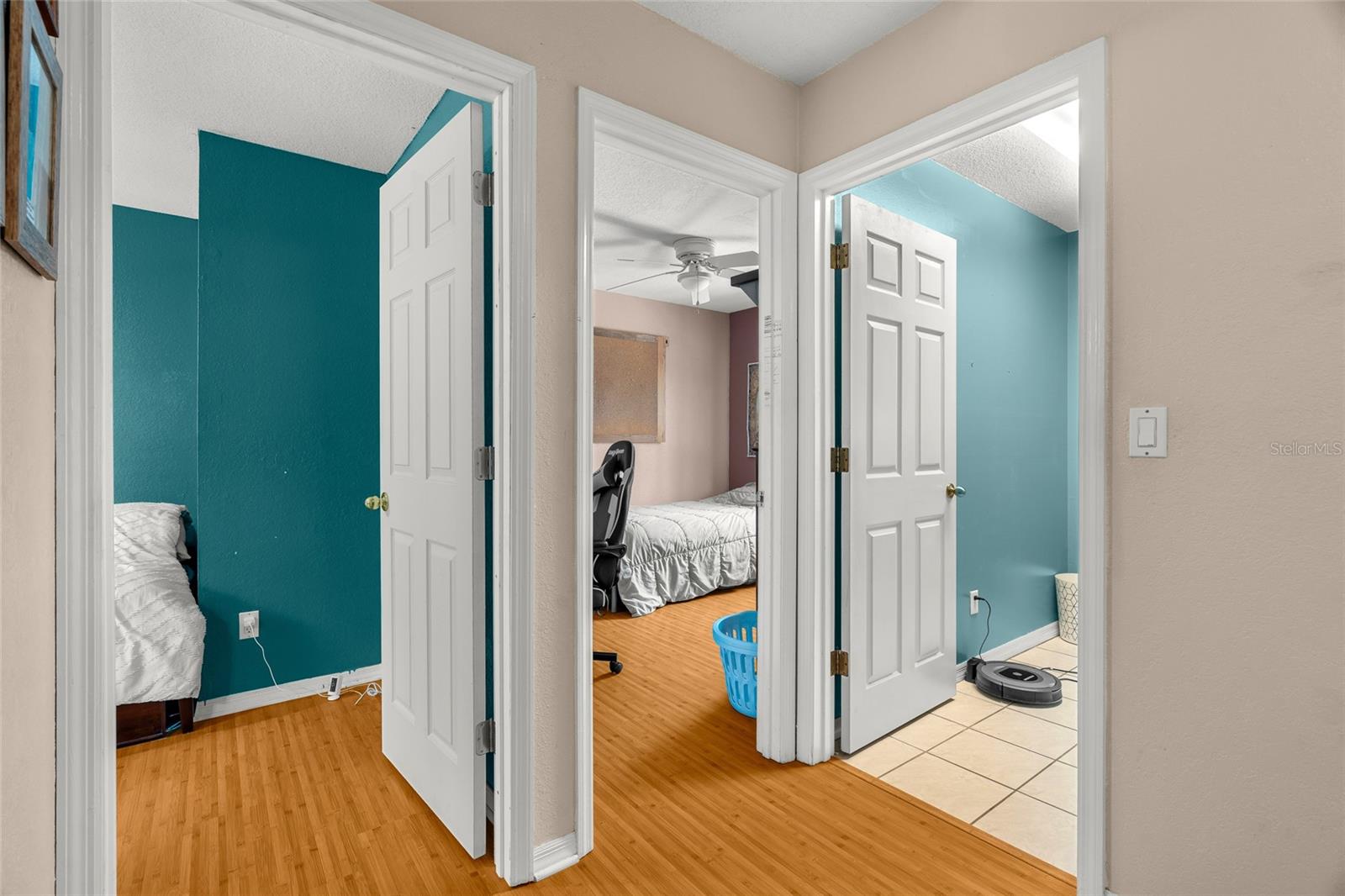 MISSION VALLEY ESTATE SEC B-1 - Residential
