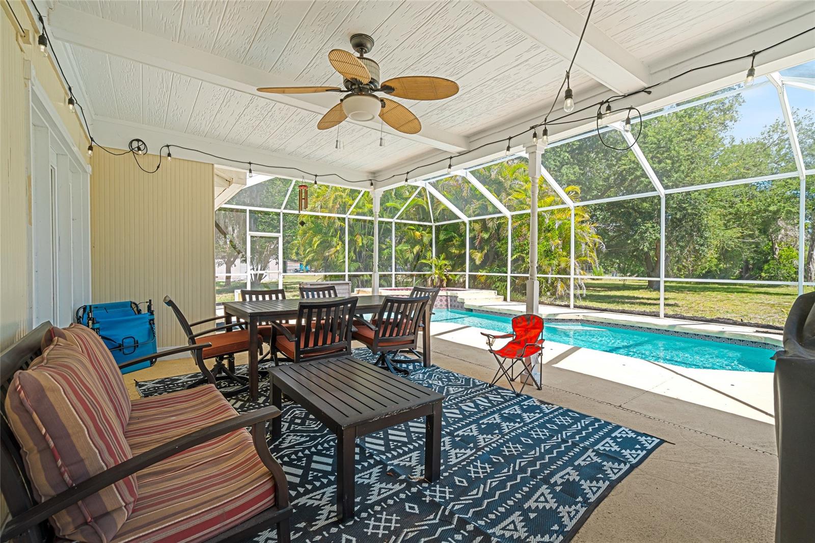 MISSION VALLEY ESTATE SEC B-1 - Residential