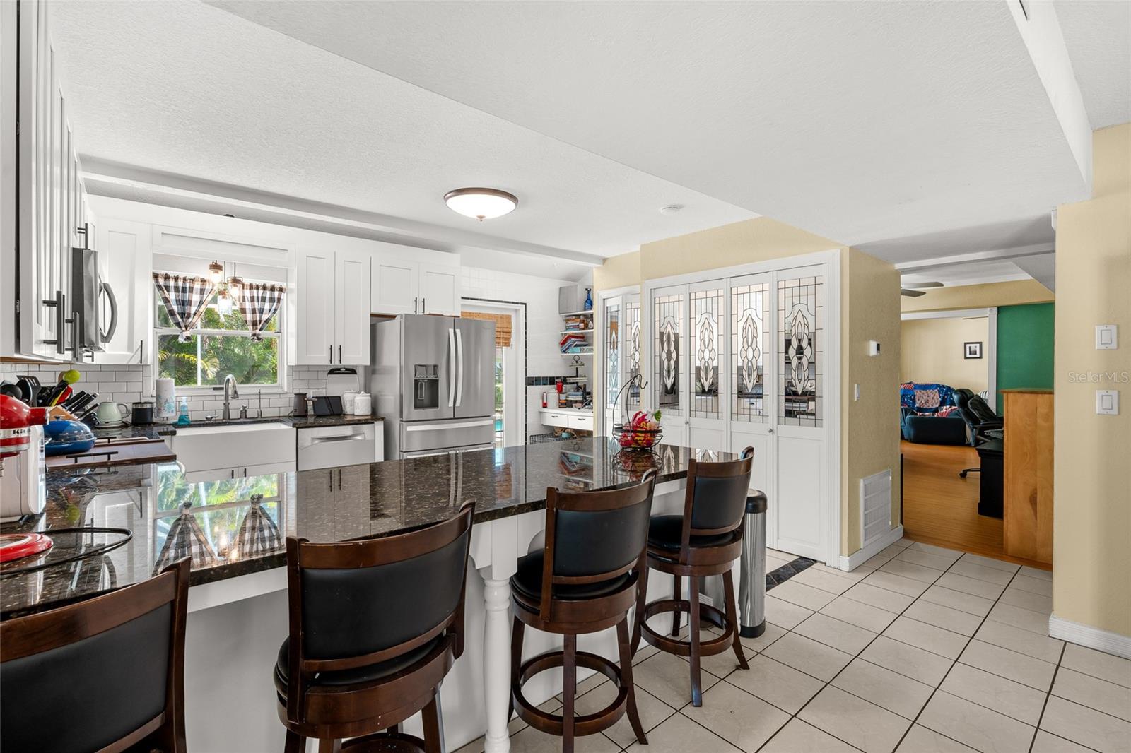 MISSION VALLEY ESTATE SEC B-1 - Residential