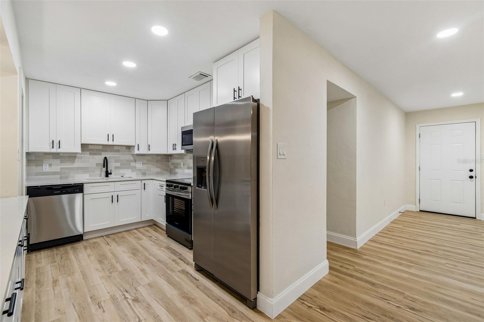 TERESA GARDENS - Residential