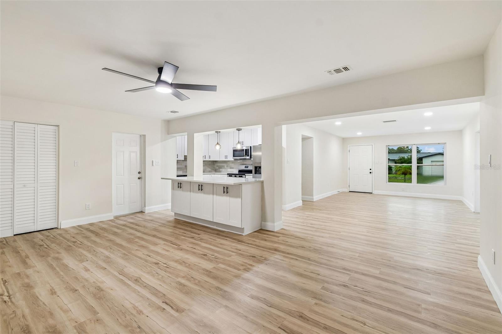 TERESA GARDENS - Residential