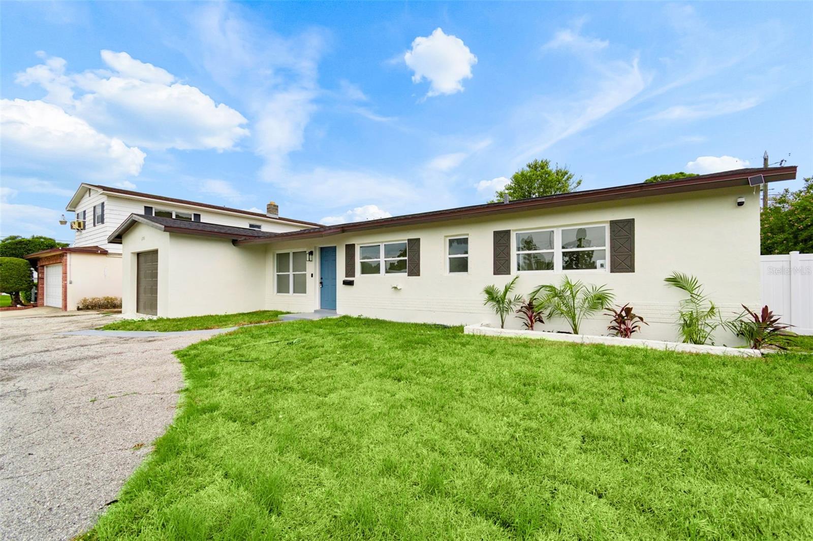 TERESA GARDENS - Residential