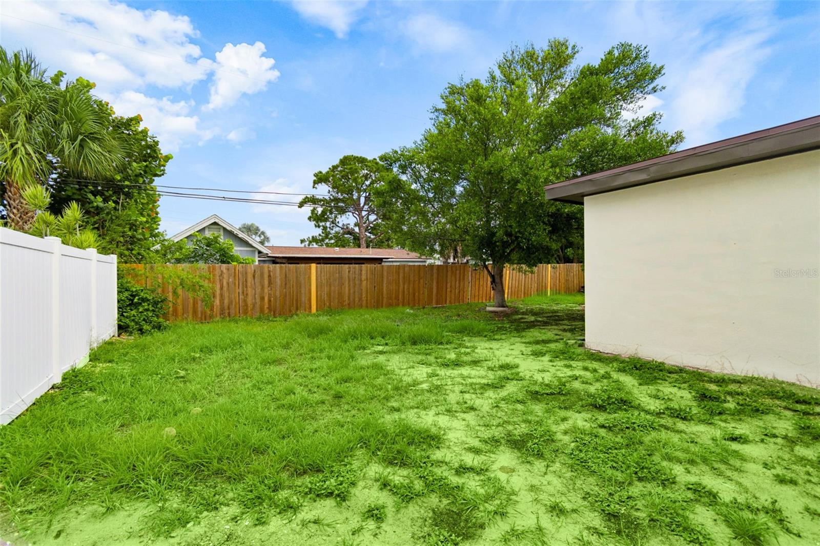 TERESA GARDENS - Residential