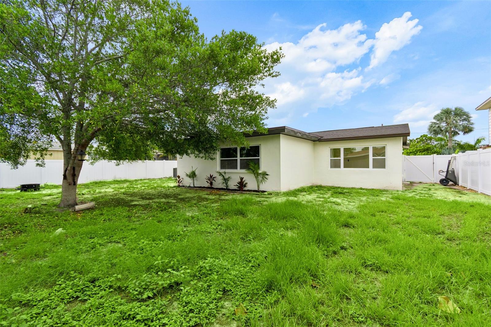 TERESA GARDENS - Residential