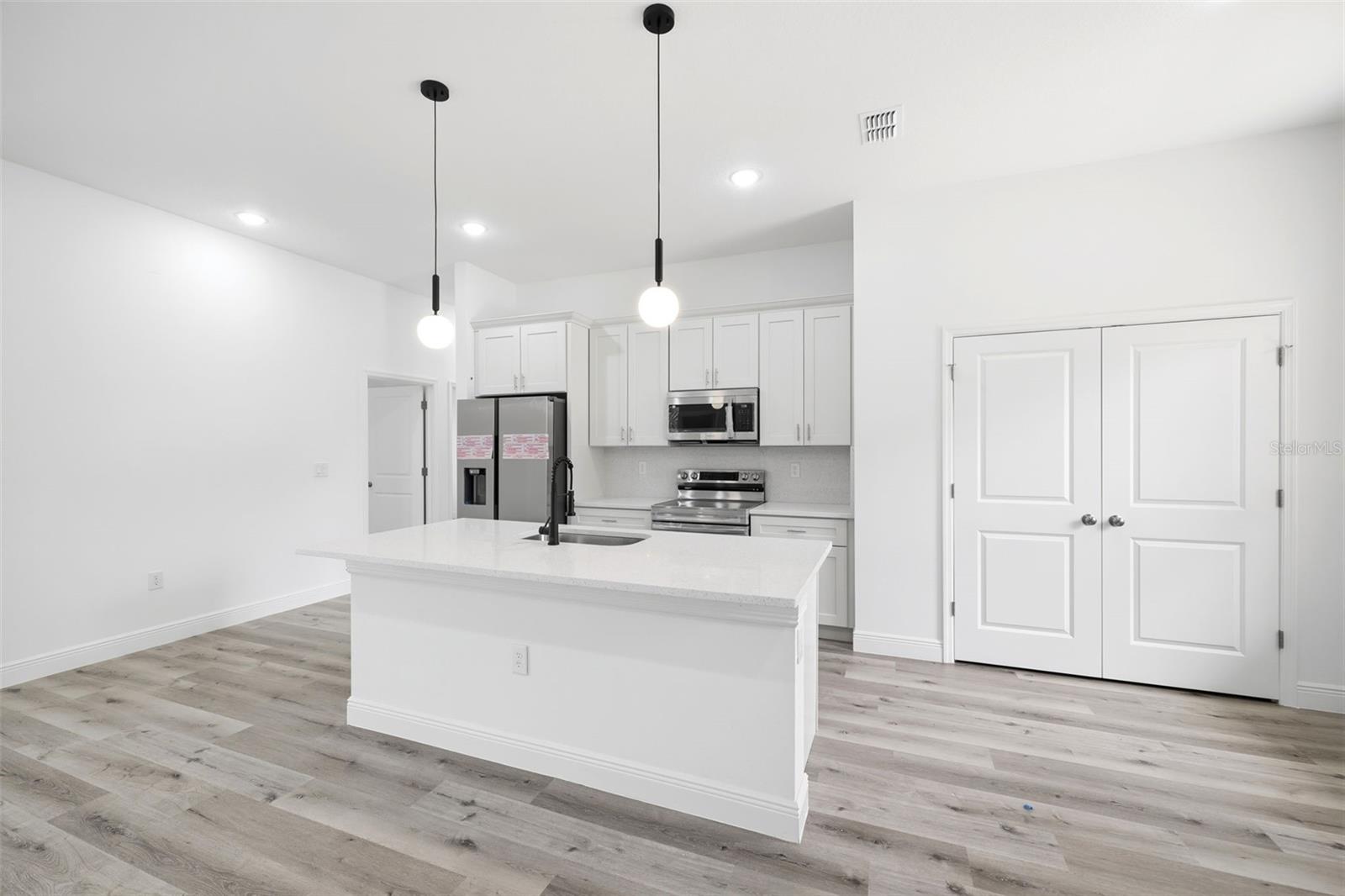 MARION OAKS UN 06 - Residential
