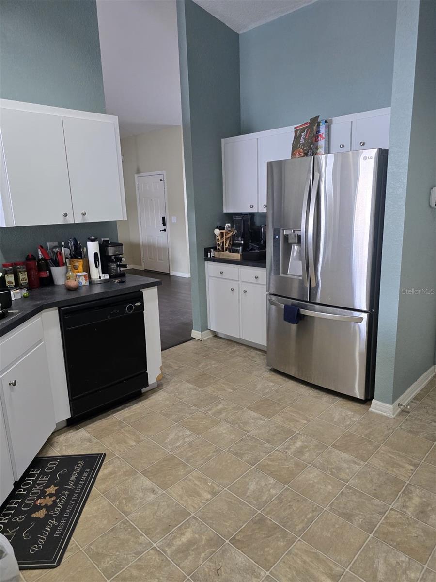 ENCLAVE/IMPERIAL LAKES - Residential
